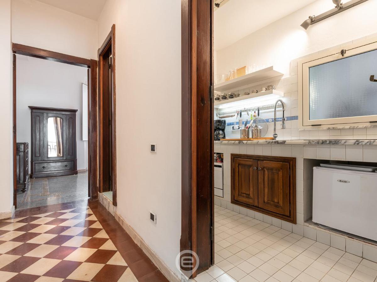 Mirabel Apartment - Wonderful Flat In City Center Cagliari Luaran gambar