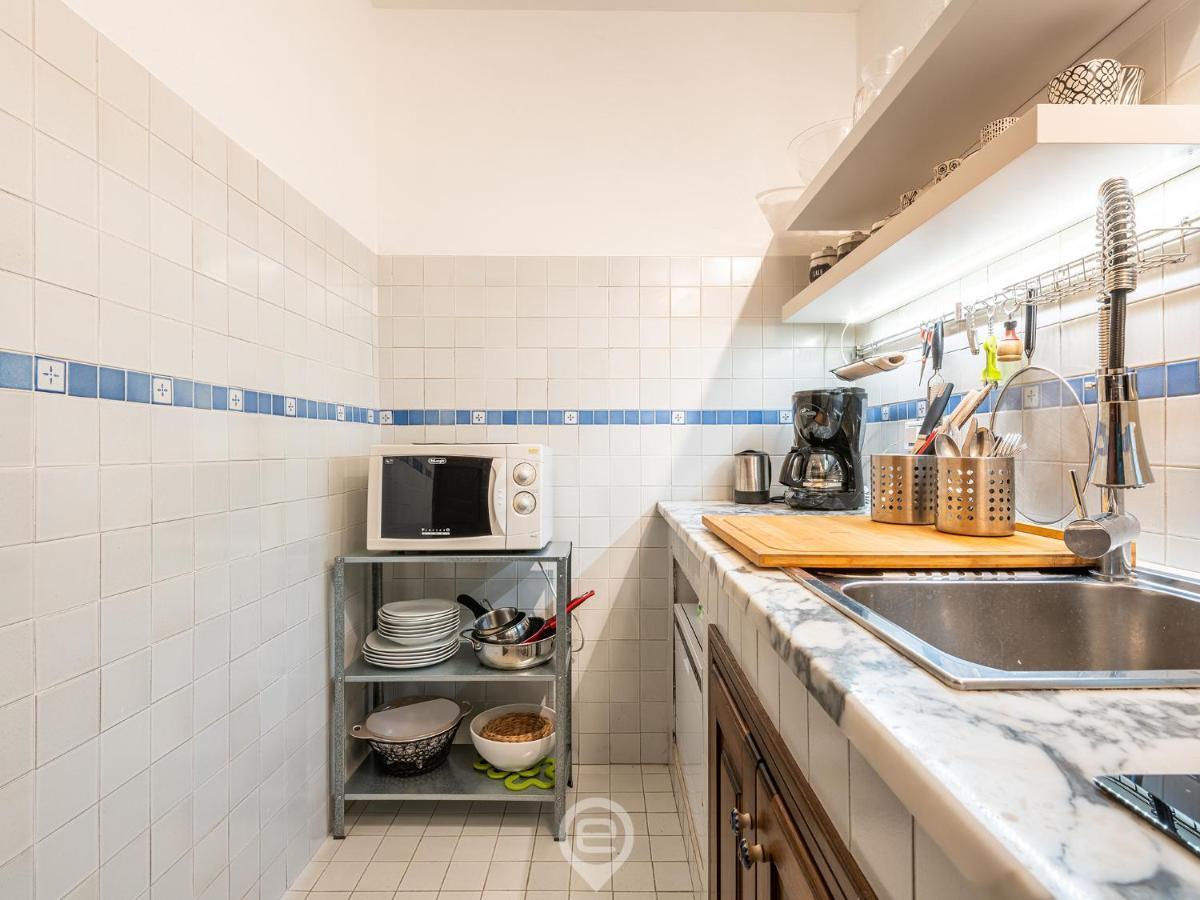 Mirabel Apartment - Wonderful Flat In City Center Cagliari Luaran gambar
