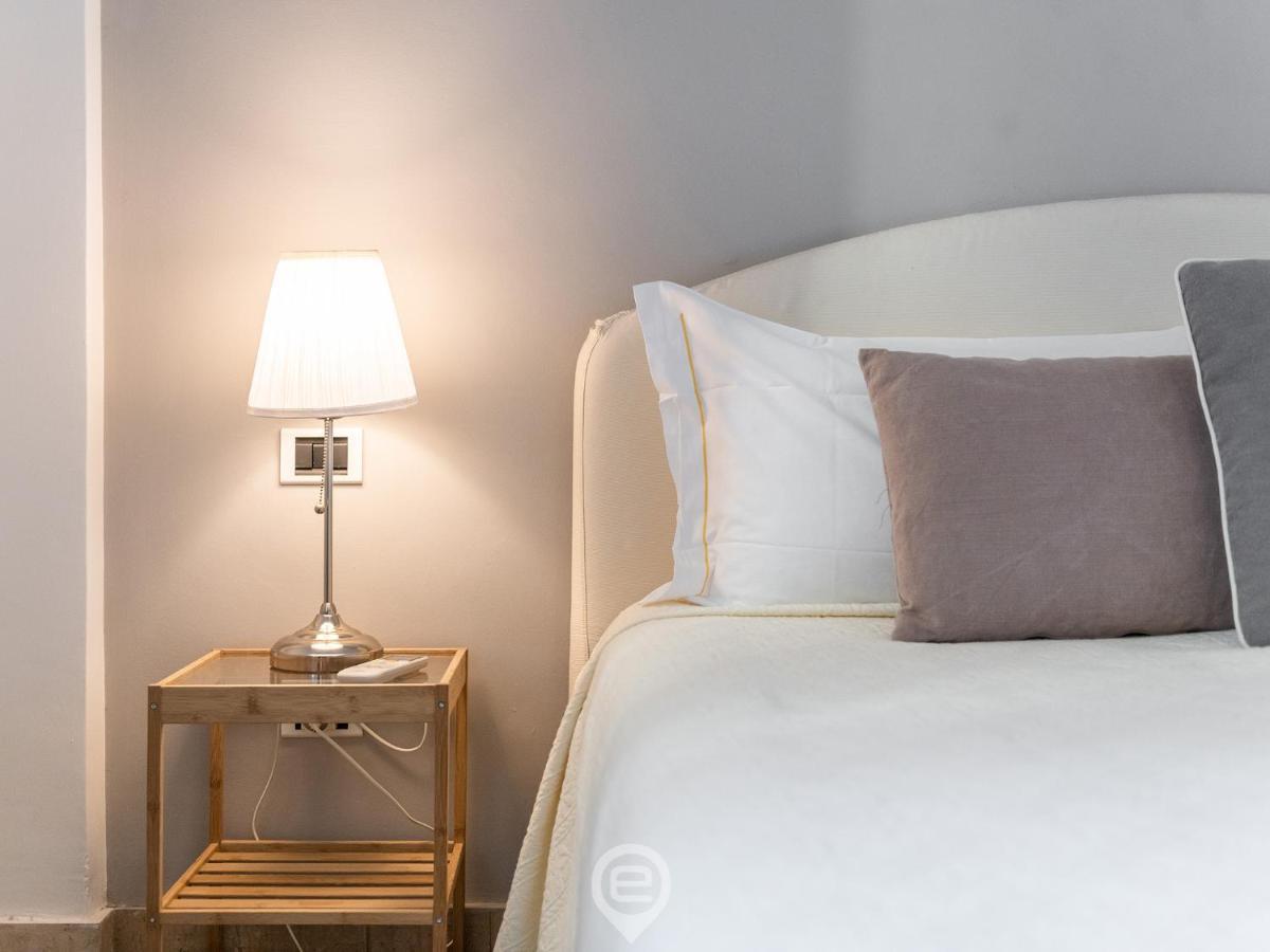 Mirabel Apartment - Wonderful Flat In City Center Cagliari Luaran gambar