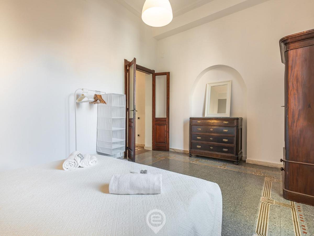 Mirabel Apartment - Wonderful Flat In City Center Cagliari Luaran gambar